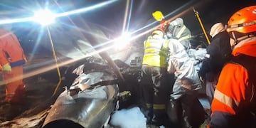 Arduo trabajo de Defensa Civil Municipal en el operativo del avión siniestrado