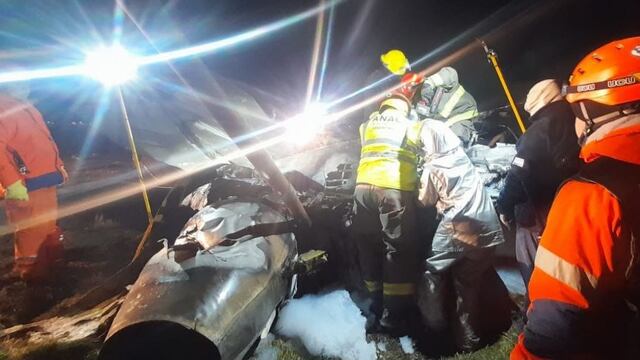 Arduo trabajo de Defensa Civil Municipal en el operativo del avión siniestrado