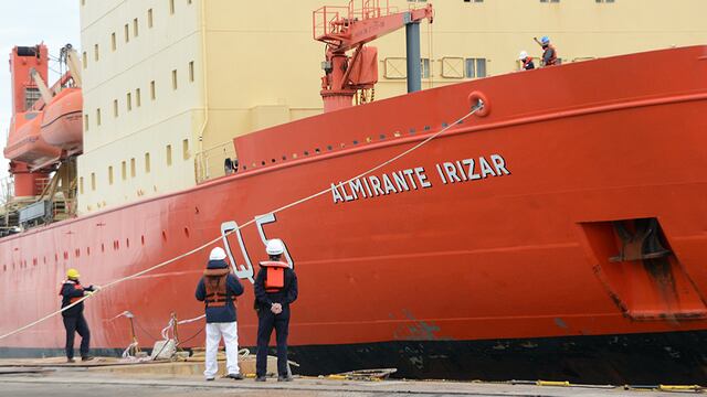El rompehielos Almirante Irízar ingresó a dique seco