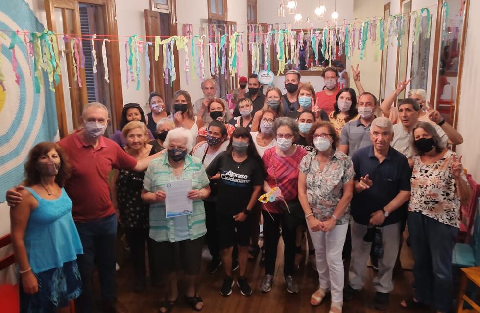 Abrazo Ciudadano entregó 330 kits de útiles a través de la donación de una reconocida vecina