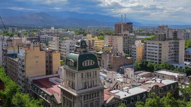 Vista aérea de la Ciudad de Mendoza.