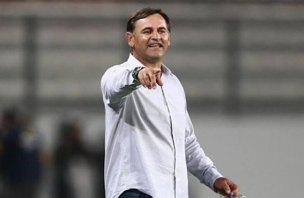 Los Bustos, hermanos y técnicos cordobeses que dirigen a equipos de punta en Sudamérica