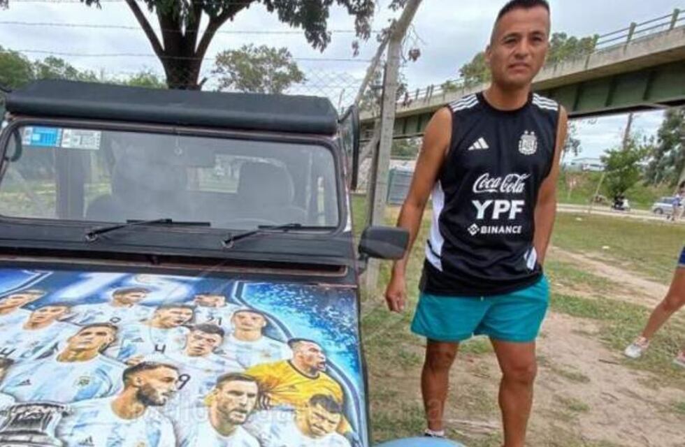 Locura por la Selección Argentina: una pareja porteña viajó en la “Citroneta” hasta Santiago del Estero