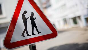 Así es cómo afecta al cerebro el uso excesivo del celular. DPA)