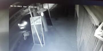 Una joven de La Plata se arrojó de un auto en el que la llevaban secuestrada dos hombres