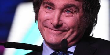 El candidato presidencial por La Libertad Avanza (LLA), Javier Milei, celebró con los principales dirigentes de su fuerza los resultados obtenidos en las PASO. (Reuters)