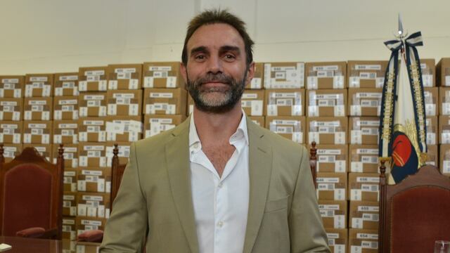 El jujeño Ezequiel Atauche fue confirmado para presidir el bloque de senadores de Javier Milei.