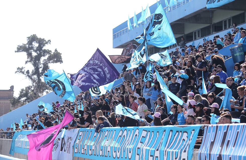 En el día de la futbolista, Belgrano dio un espectáculo y goleó 7 a 1 a Vélez