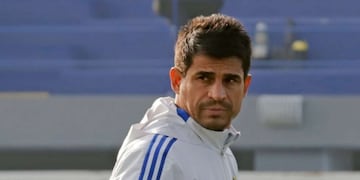 Hugo Ibarra se retiró en ambulancia del Predio de Ezeiza de Boca Juniors. Foto: Prensa Boca.