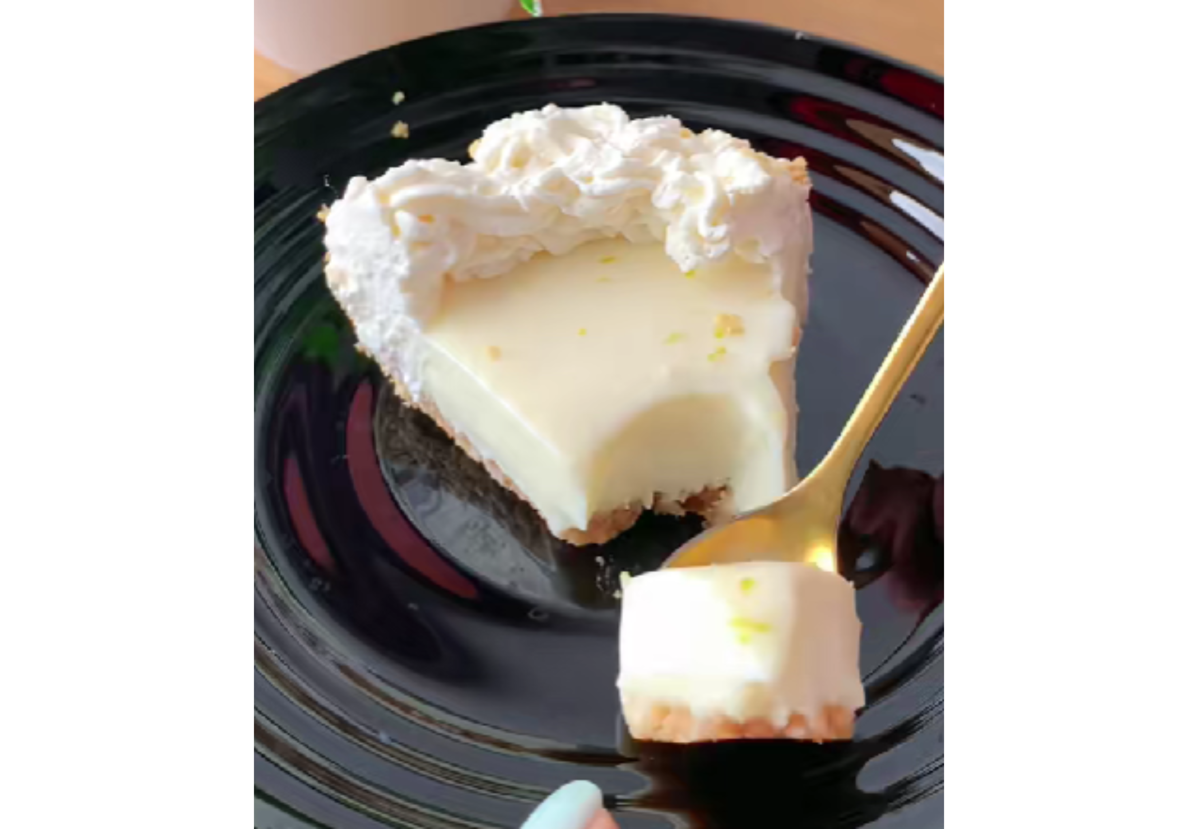 Así queda la tarta dulce de limón.
