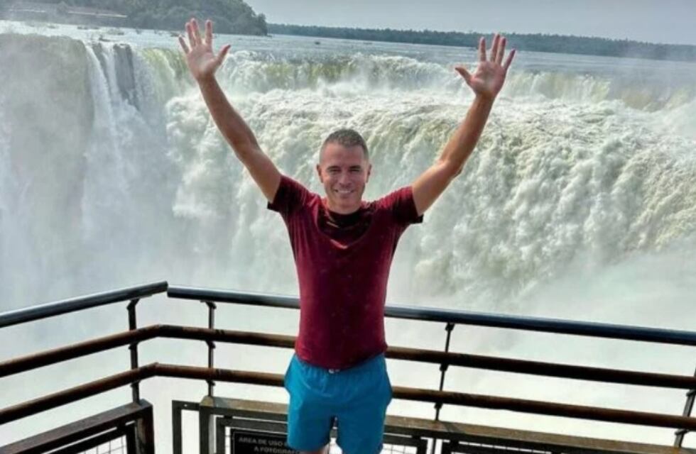 Famosos continúan eligiendo Cataratas: el “Conejo” Saviola visitó el Parque Nacional Iguazú