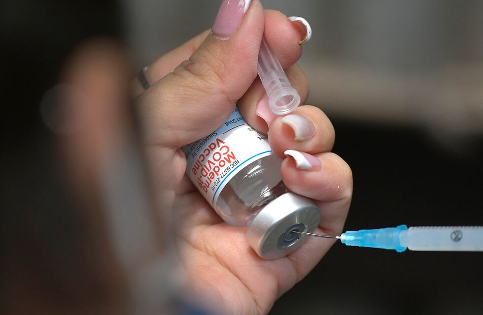 Rusia afirma que la OMS podría aprobar pronto la vacuna Sputnik V