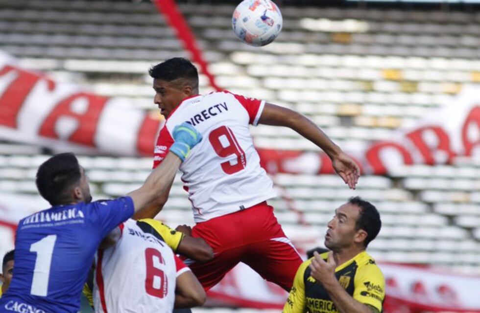 Instituto empató sin goles ante Santamarina en el Kempes