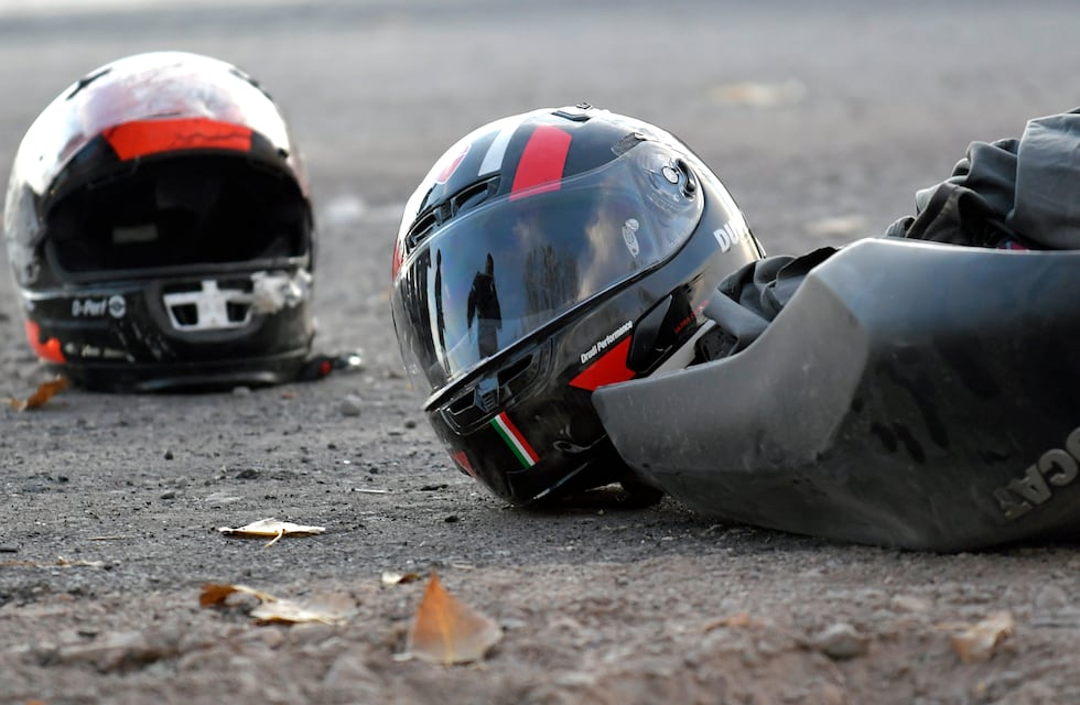 Una moto chocó a otra desde atrás y murió una joven de 25 años
