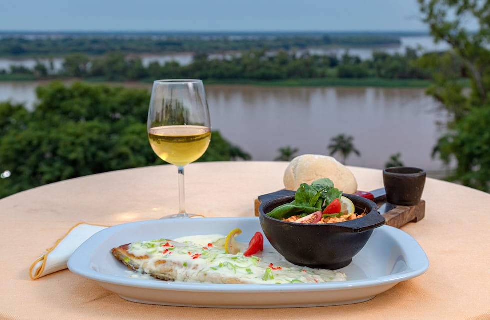 Semana Santa: te dejamos algunas ideas para maridar vinos entrerrianos con pescado de río