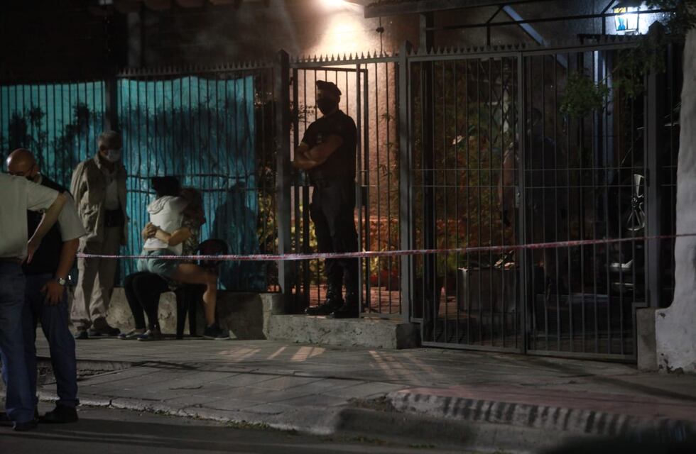 Hallaron el cuerpo calcinado de una mujer en su casa de Ciudad