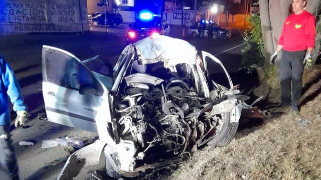 Chocó contra un colectivo y falleció en un siniestro vial ocurrido en avenida Sabattini al 5.300, en Córdoba. (Gentileza eldoce.tv)