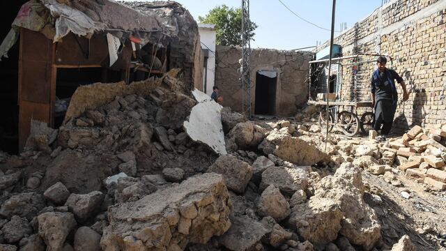 Terremoto en Pakistán dejó al menos 20 muertos y decenas de heridos.