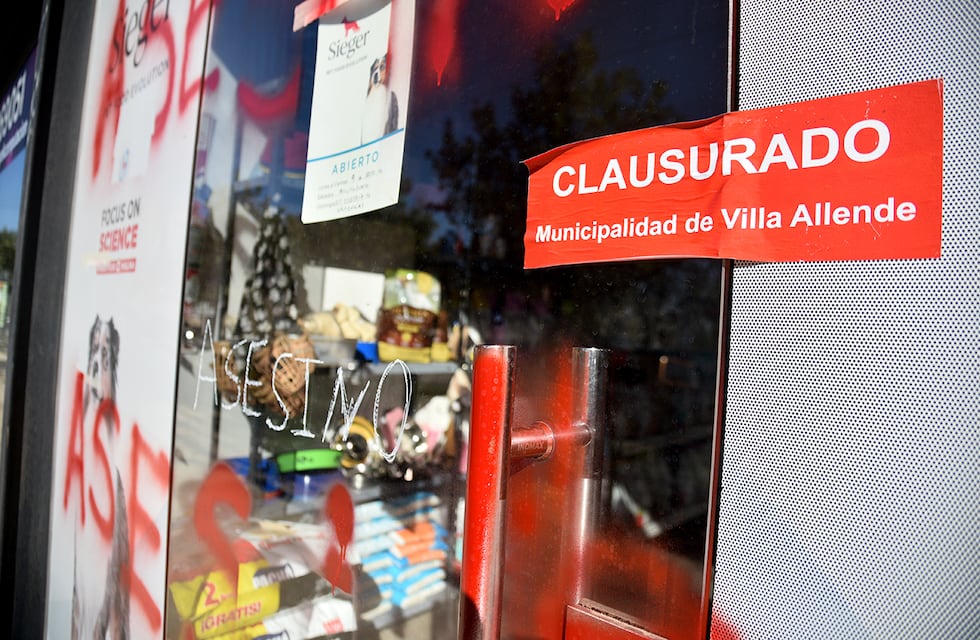 Imputaron al falso veterinario que golpeó brutalmente a un perro en Villa Allende