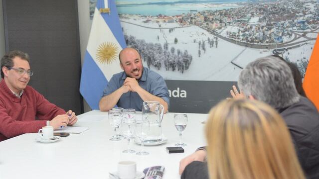 Molina se reunió con directores de todas las áreas del Gobierno Municipal