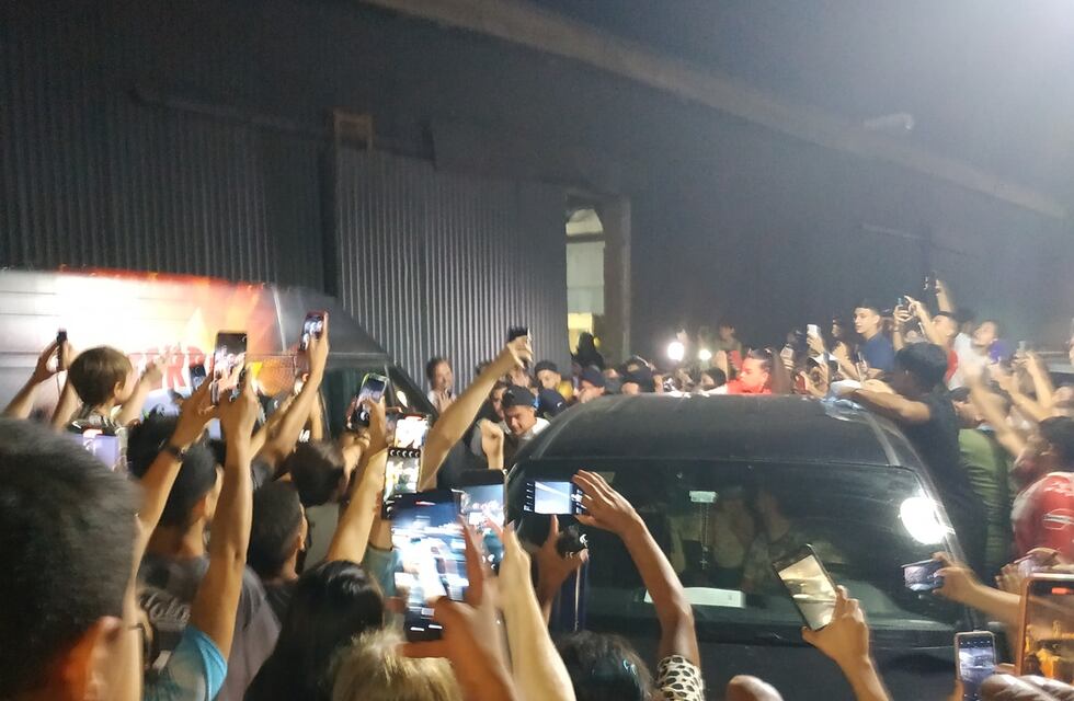 Paulo Dybala en Laguna Larga: así fue la caravana de recibida en su ciudad natal