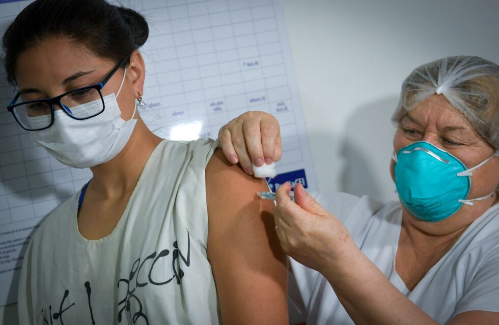 El Gobierno apuesta por cerrar más acuerdos por vacunas contra el coronavirus