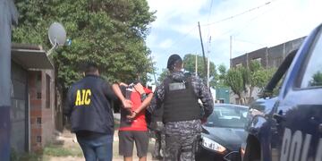 Ocho allanamientos terminaron con detenciones y secuestro de drogas y armas.