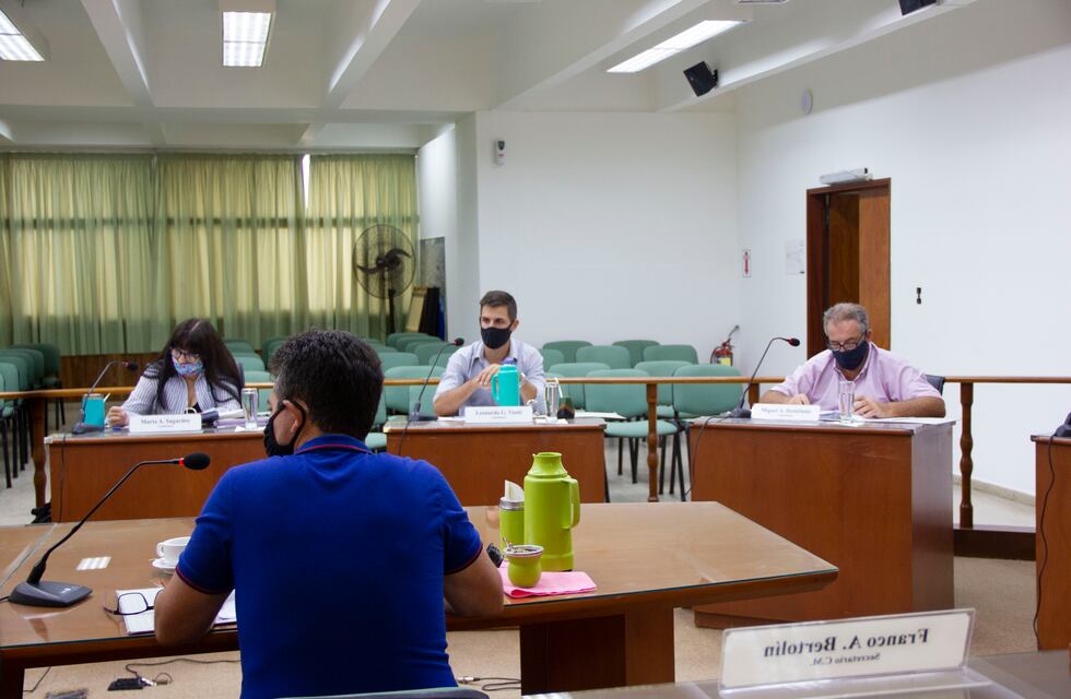 Concejales radicales insisten en conocer el registro de vacunados en Rafaela