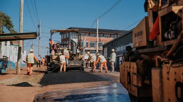 El gobernador de Misiones estuvo en Puerto Iguazú recorriendo obras.