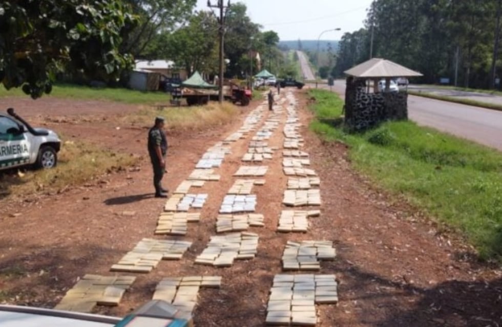 Tarumá: abandonan millonario cargamento de marihuana
