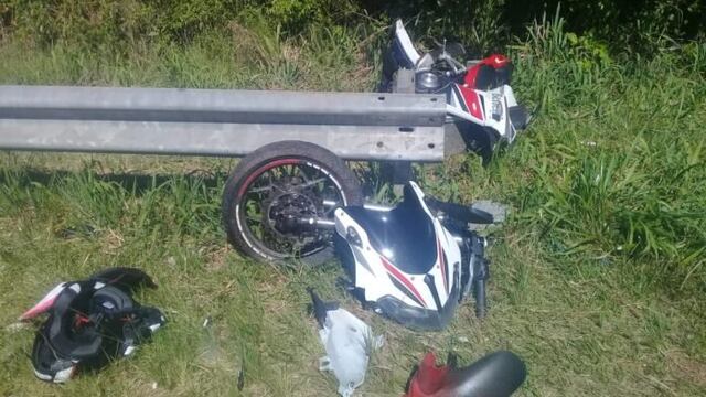 Colonia Aurora: Motociclista grave tras chocar con un camión