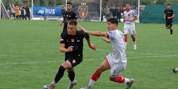 Regional Zona Cuyo: San Martín de Mendoza definirá la llave con El Porvenir de San Rafael y FADEP con Independiente en San Rafael.