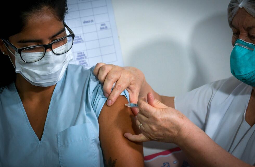 Coronavirus: Argentina está entre los primeros 10 países con mayor cantidad de vacunados por millón de habitantes