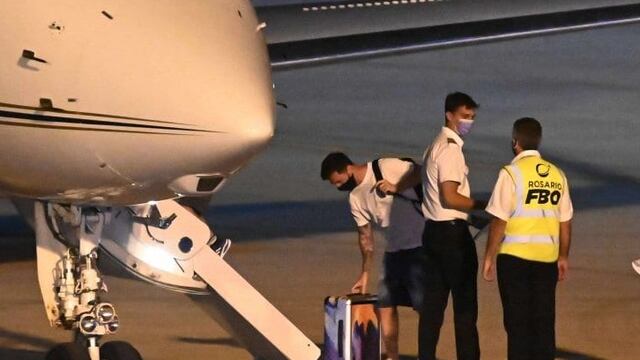 Tras recibir el PCR negativo, Lionel Messi regresa a París para sumarse al PSG. (TyC Sports)