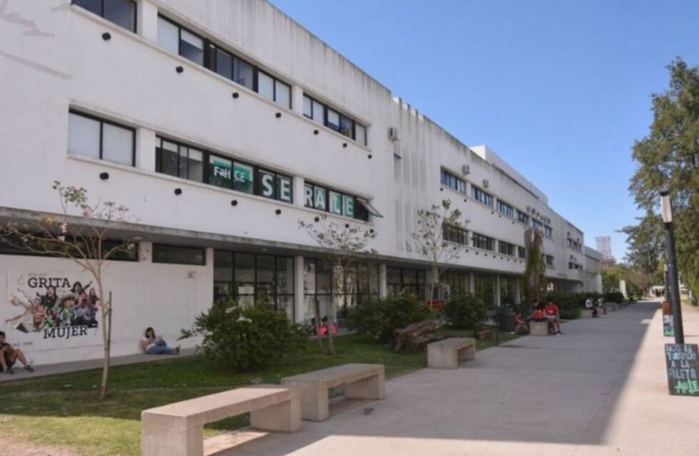 Le propuso estudiar juntos para un examen, ella hizo una lista de “requisitos” para poder reunirse y se viralizó en Twitter