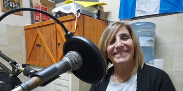 Mónica Pagliaricci, titular del área de APS, en radio Fm del Mar (100.1). Programa Contalo Como Quieras.