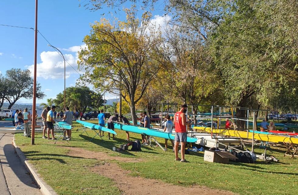 Villa Carlos Paz será sede de la Regata Internacional de Remo “Vuelta al Lago 2025”