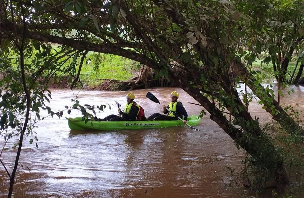 Continúa la búsqueda del joven desaparecido en el arroyo Chico Alférez en Panambí