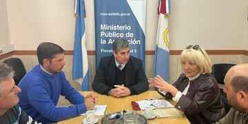 Reunión del Fiscal Regional de Rafaela, Carlos Vottero con integrantes de la Sociedad Rural de Rafaela