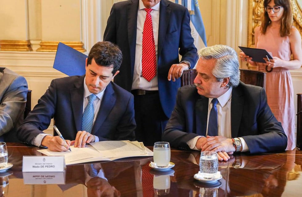 Se reunieron Alberto Fernández y “Wado” de Pedro después de la crisis