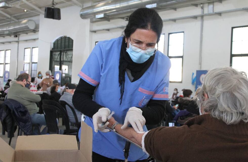Vacuna COVID-19 en Santa Fe: detectan el triple de anticuerpos con combinación