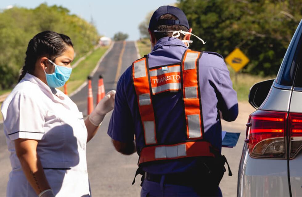 Bonificación de 10 mil pesos para trabajadores de salud y la policía