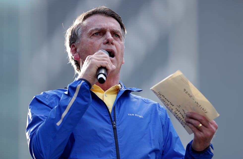 Jair Bolsonaro fue diagnosticado con cáncer: qué se sabe sobre su salud