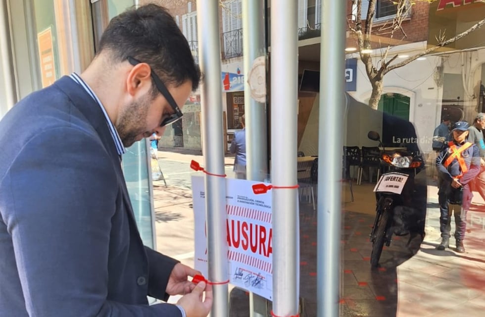 Clausuraron una concesionaria en el Centro de Córdoba: la explicación de Defensa del Consumidor