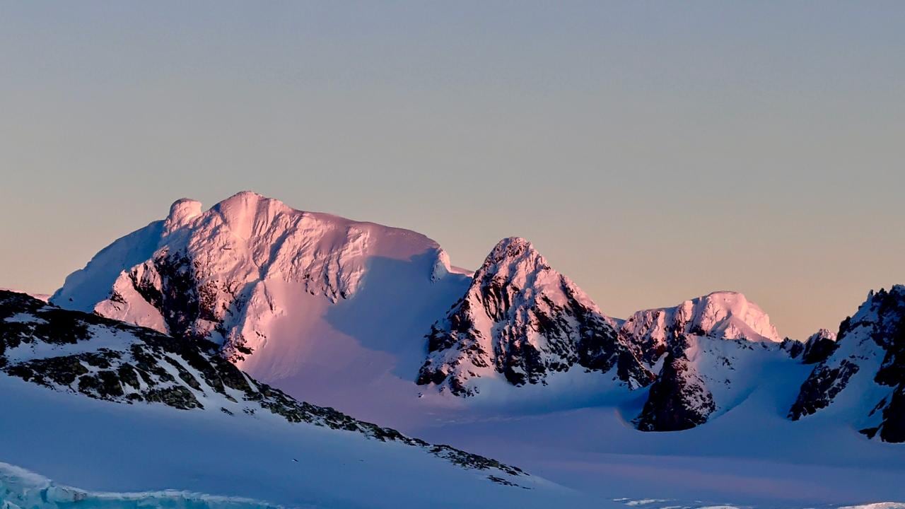 “Tierra Blanca”, el documental que muestra la vida de un tresarroyense en la Antártida