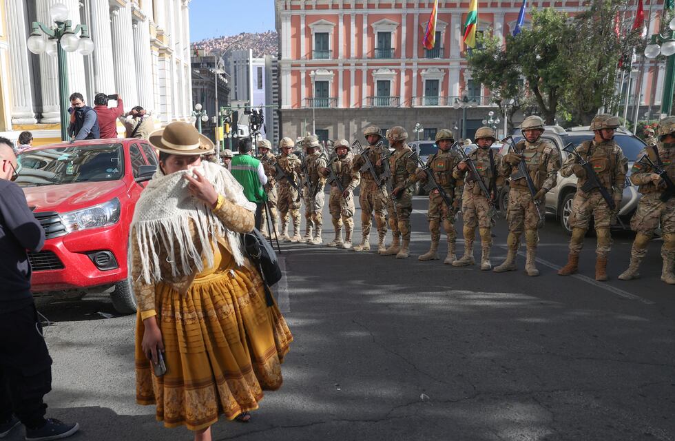 Crisis política en Bolivia escala a confuso intento de golpe de estado