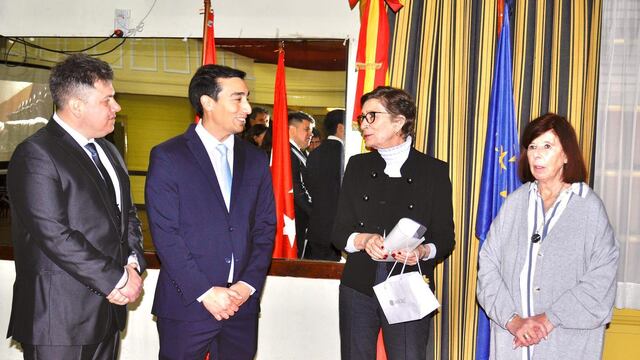 La Embajadora de España visitó Punta Alta