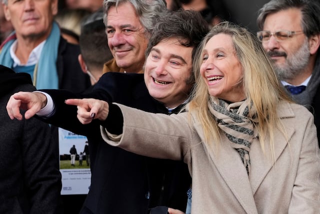 Javier y Karina Milei, en la Sociedad Rural. (La Voz)