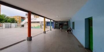 El establecimiento se ubica sobre la esquina de Casiano Casas y Superí.