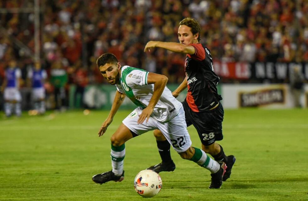 Newell’s tuvo el tiro de final ante Banfield pero no pudo romper el empate